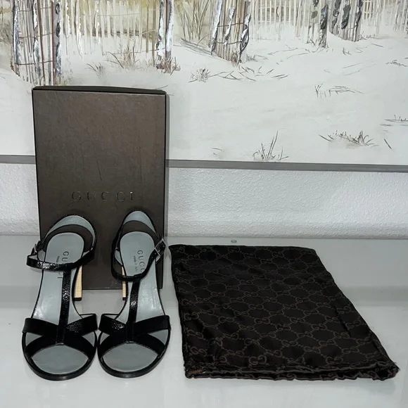 Gucci Black and Cream Sandals - Picture 9 of 9